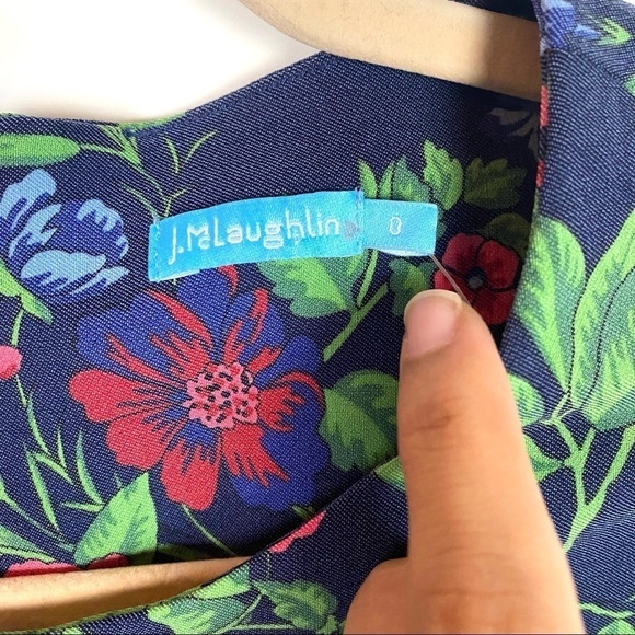 NWT J. McLaughlin Layne Top in Amelia Floral Navy - Picture 6 of 10